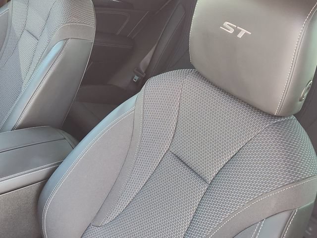 Used 2023 Buick Envision Preferred w/ Sport Touring Package AWD/4WD image 24