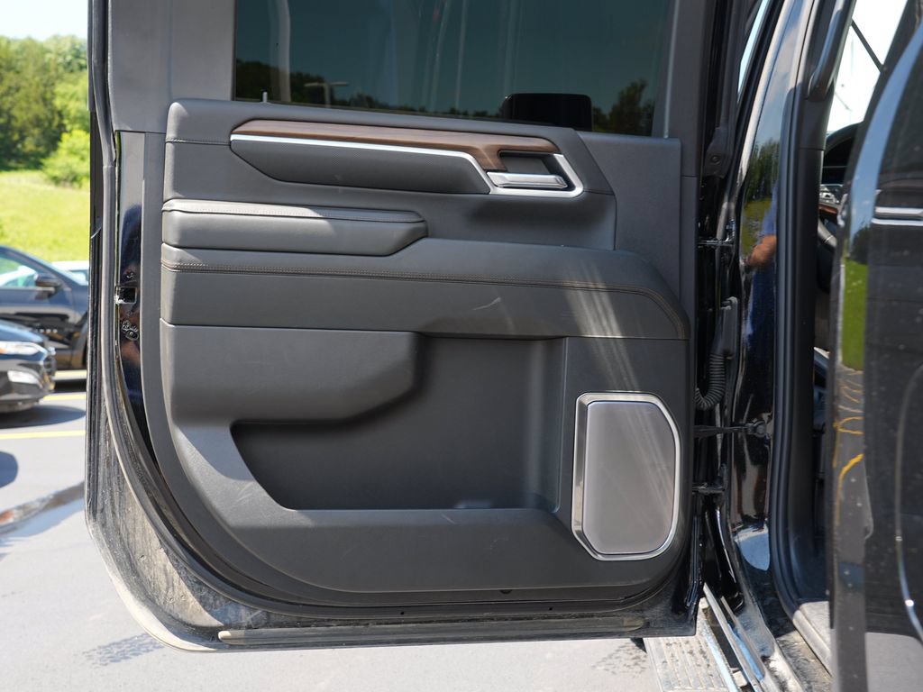 Certified 2025 Chevrolet Silverado 3500 High Country w/ High Country Premium Package AWD/4WD image 20