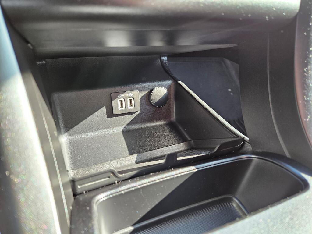 Used 2019 Ford Fusion SE w/ Equipment Group 151A FWD image 24