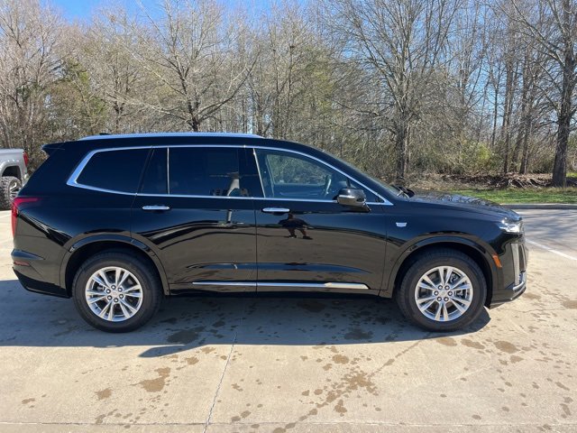 New 2025 Cadillac XT6 Luxury image 10