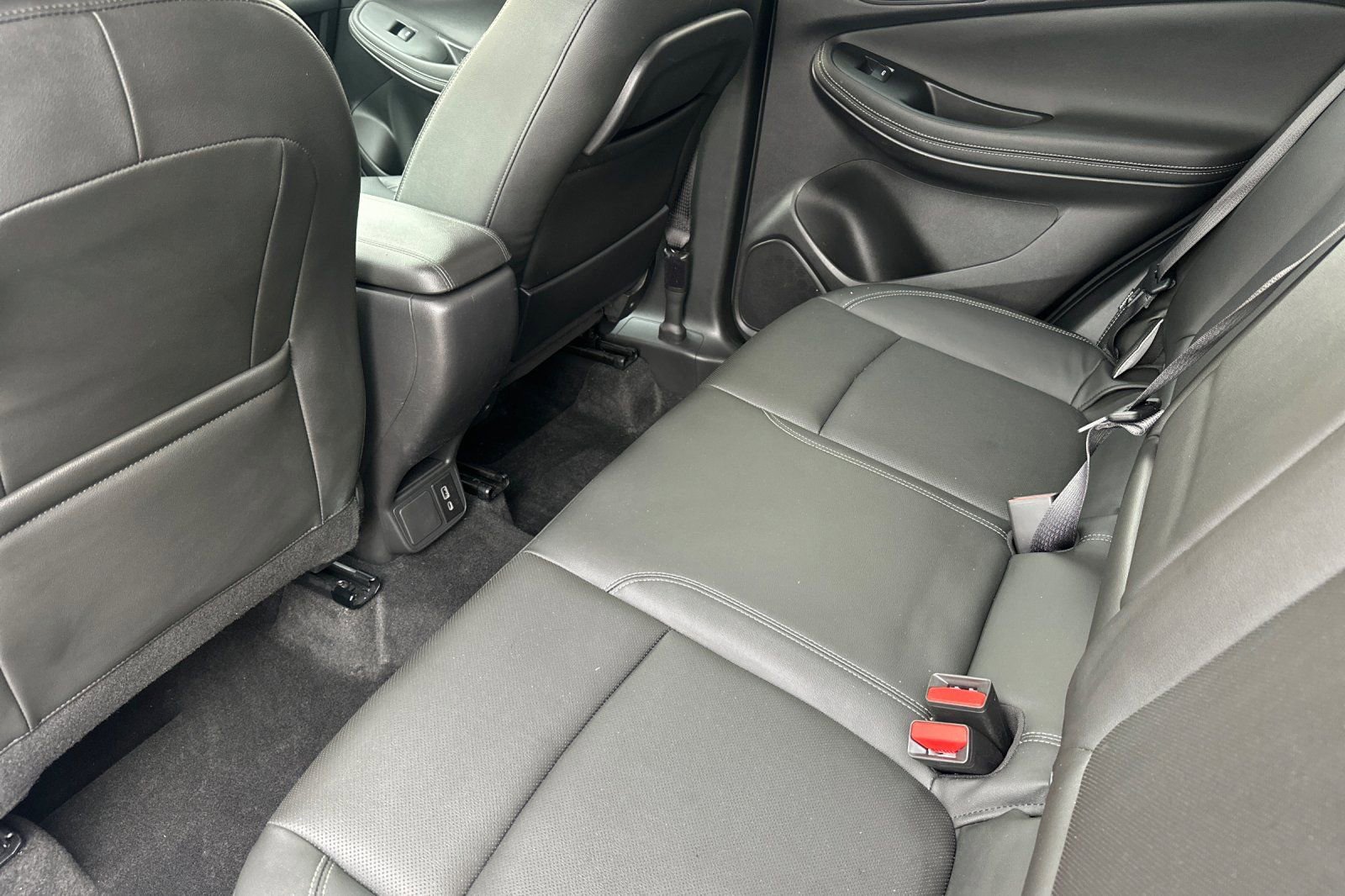 Certified 2024 Buick Encore GX Sport Touring w/ Comfort Package image 14