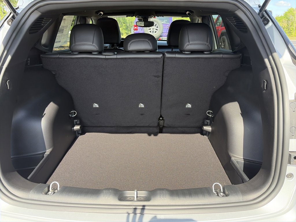 New 2026 Jeep Compass Latitude AWD/4WD image 30