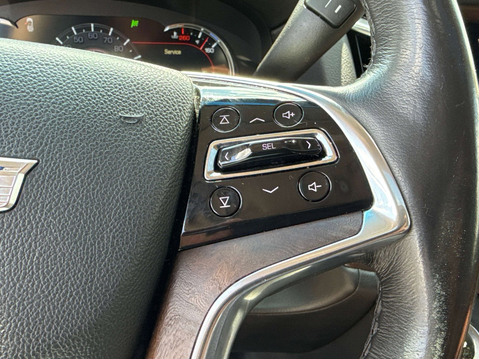 Used 2019 Cadillac Escalade Luxury image 13