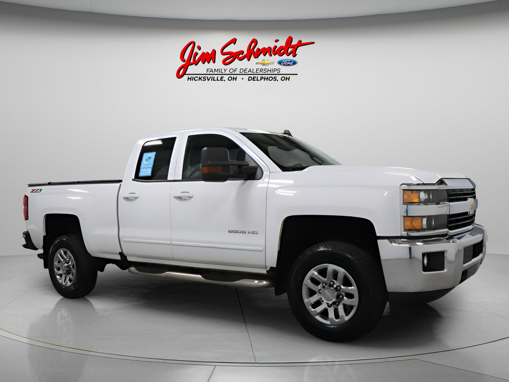 Used 2017 Chevrolet Silverado 2500 LT w/ LT Convenience Package AWD/4WD image 2