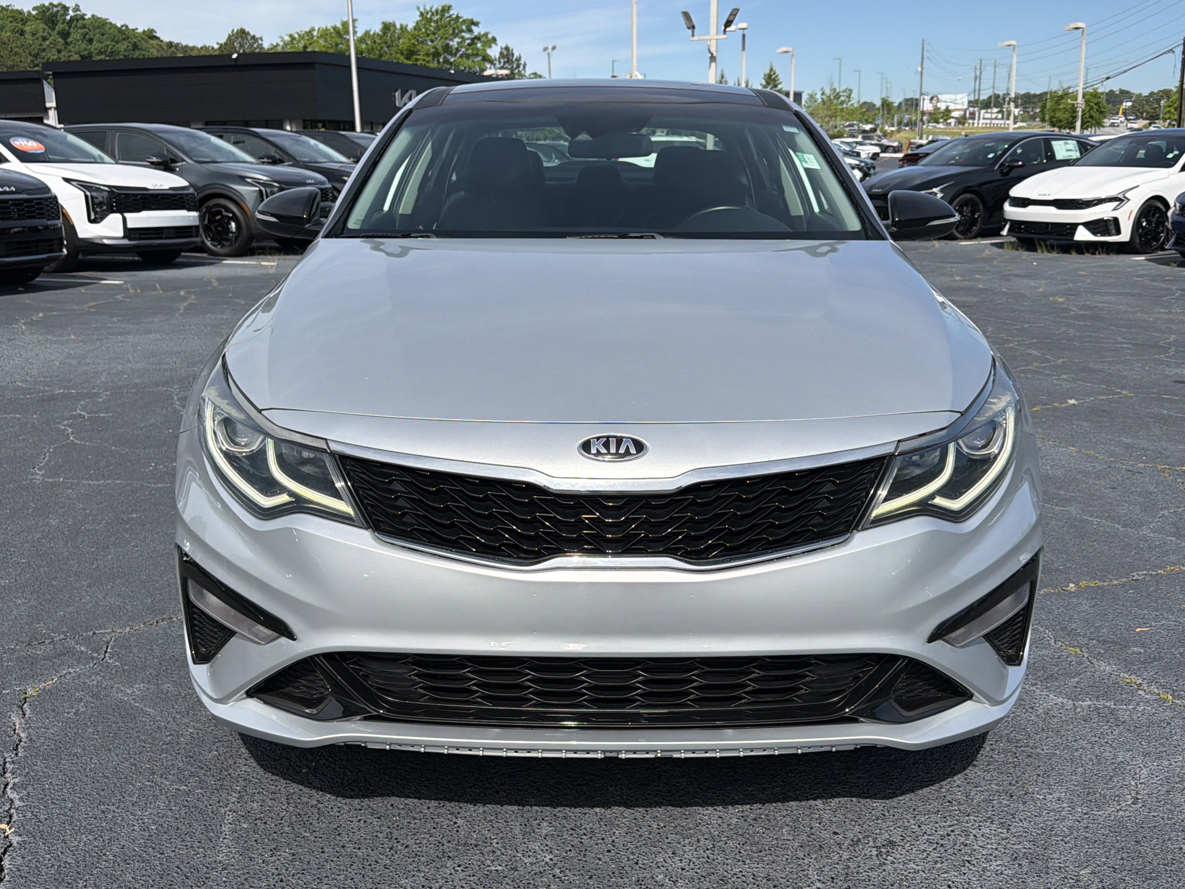 Used 2020 Kia Optima SE FWD image 2