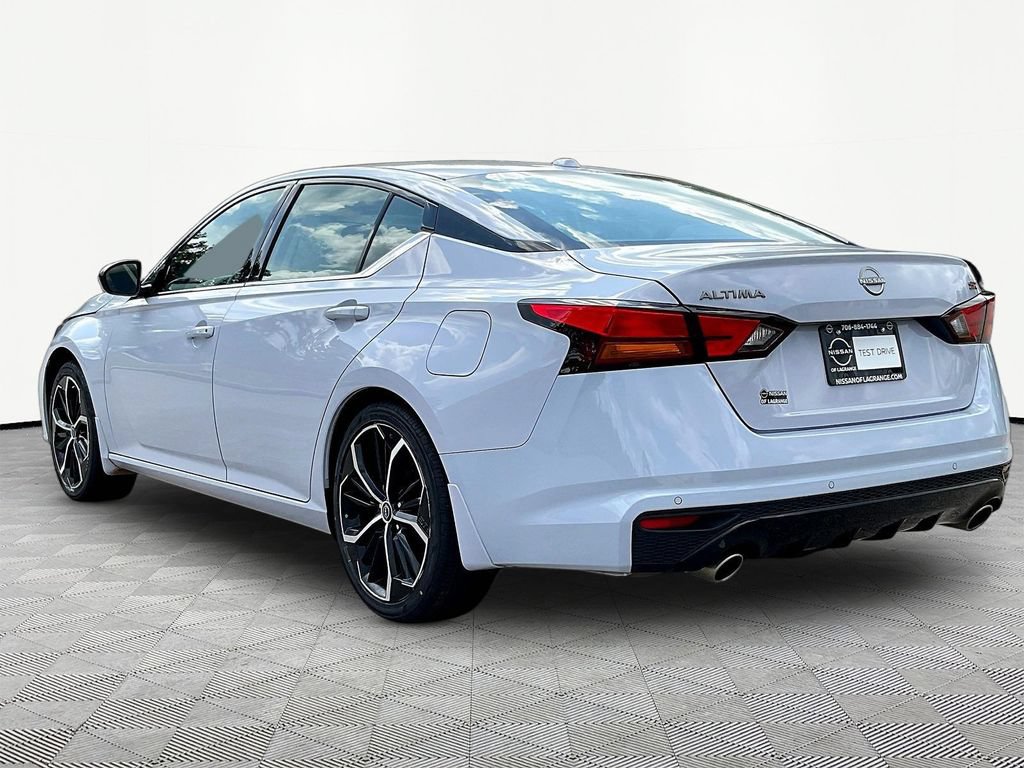 Certified 2024 Nissan Altima 2.5 SR w/ SR Premium Package FWD image 8