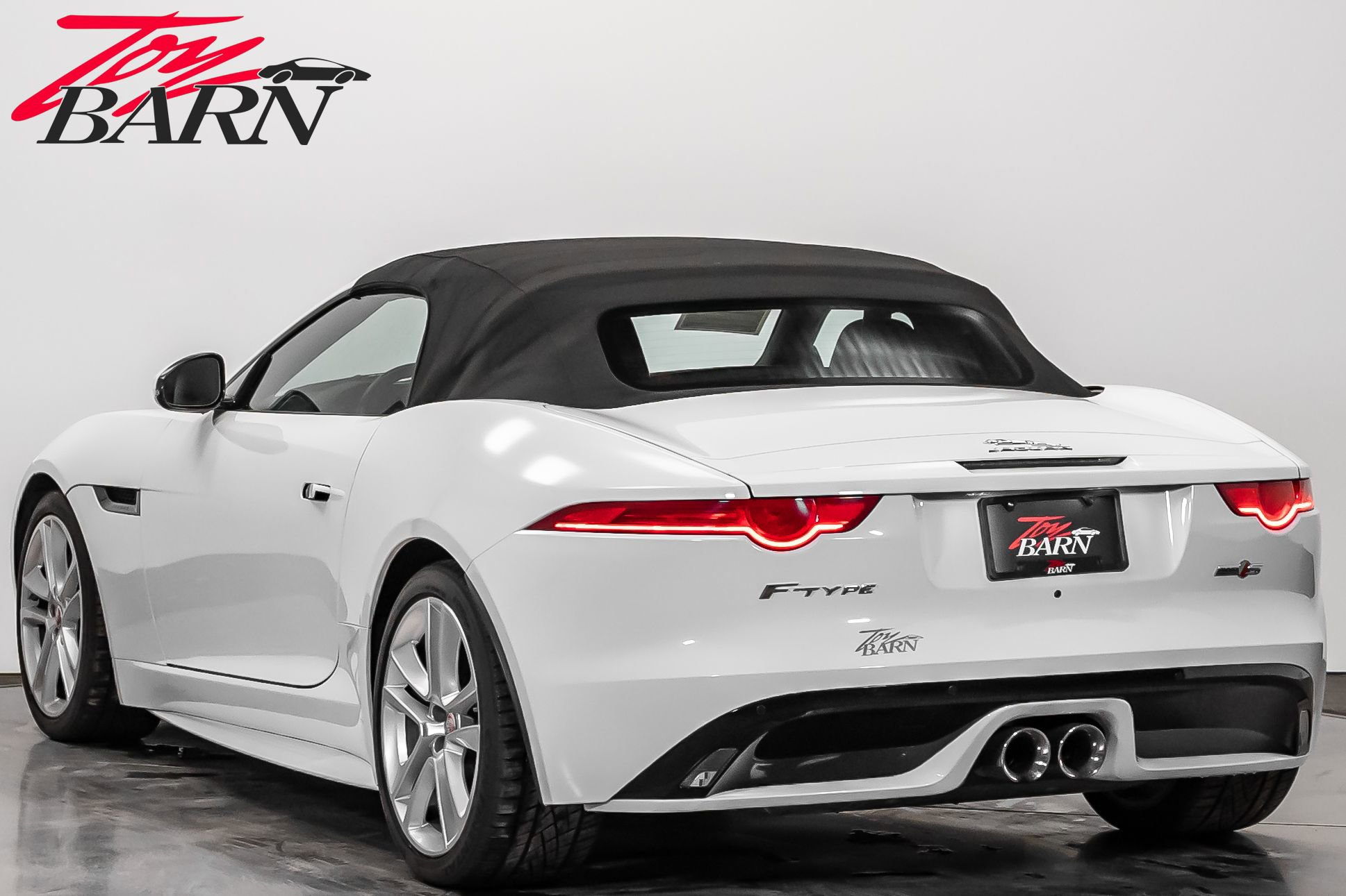 Used 2016 Jaguar F-TYPE S image 11