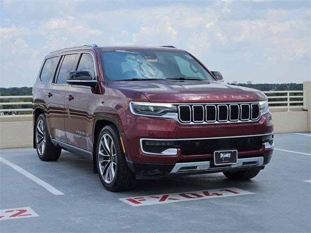 Used 2023 Jeep Wagoneer Series III w/ Premium Group I image 3