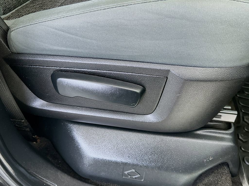 Used 2016 RAM 2500 Big Horn w/ Black Appearance Group image 23