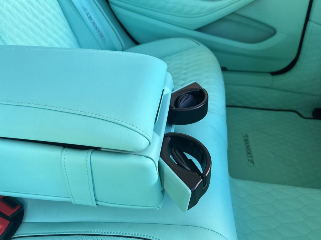 Used 2019 Mercedes-Benz S 560 Sedan w/ Premium Package image 32