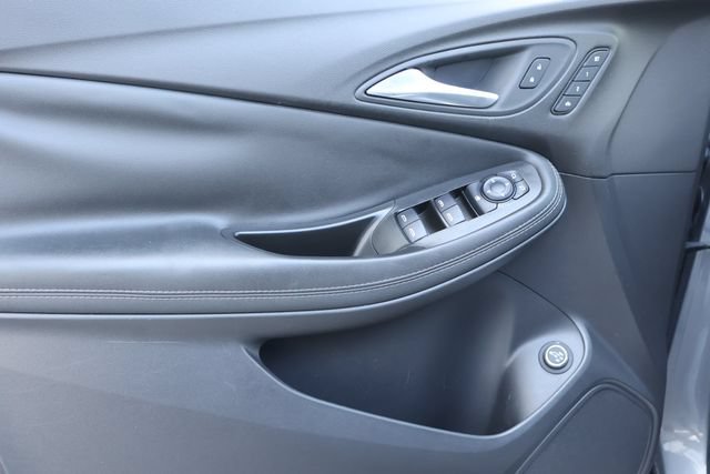 Used 2022 Buick Encore GX Essence w/ Advanced Technology Package FWD image 12