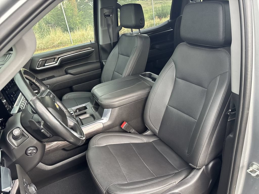 Certified 2023 Chevrolet Silverado 1500 LTZ w/ LTZ Premium Package AWD/4WD image 24