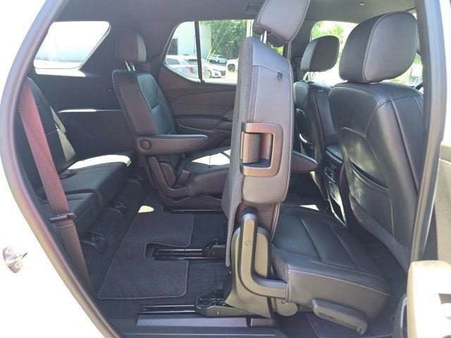 Certified 2023 Chevrolet Traverse LT FWD image 32