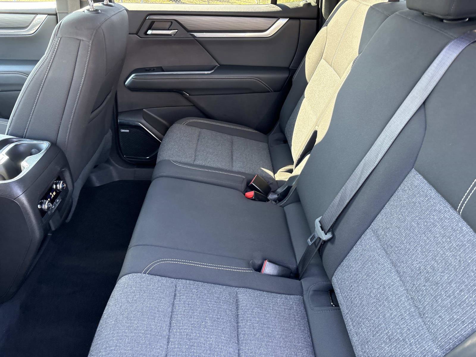 Certified 2025 GMC Acadia Elevation image 28