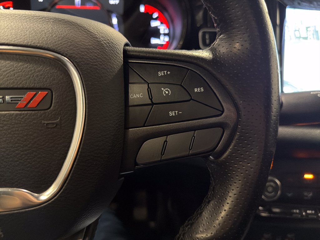 Used 2022 Dodge Durango AWD image 12