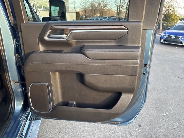 Used 2025 Chevrolet Silverado 2500 LT w/ Convenience Package image 31