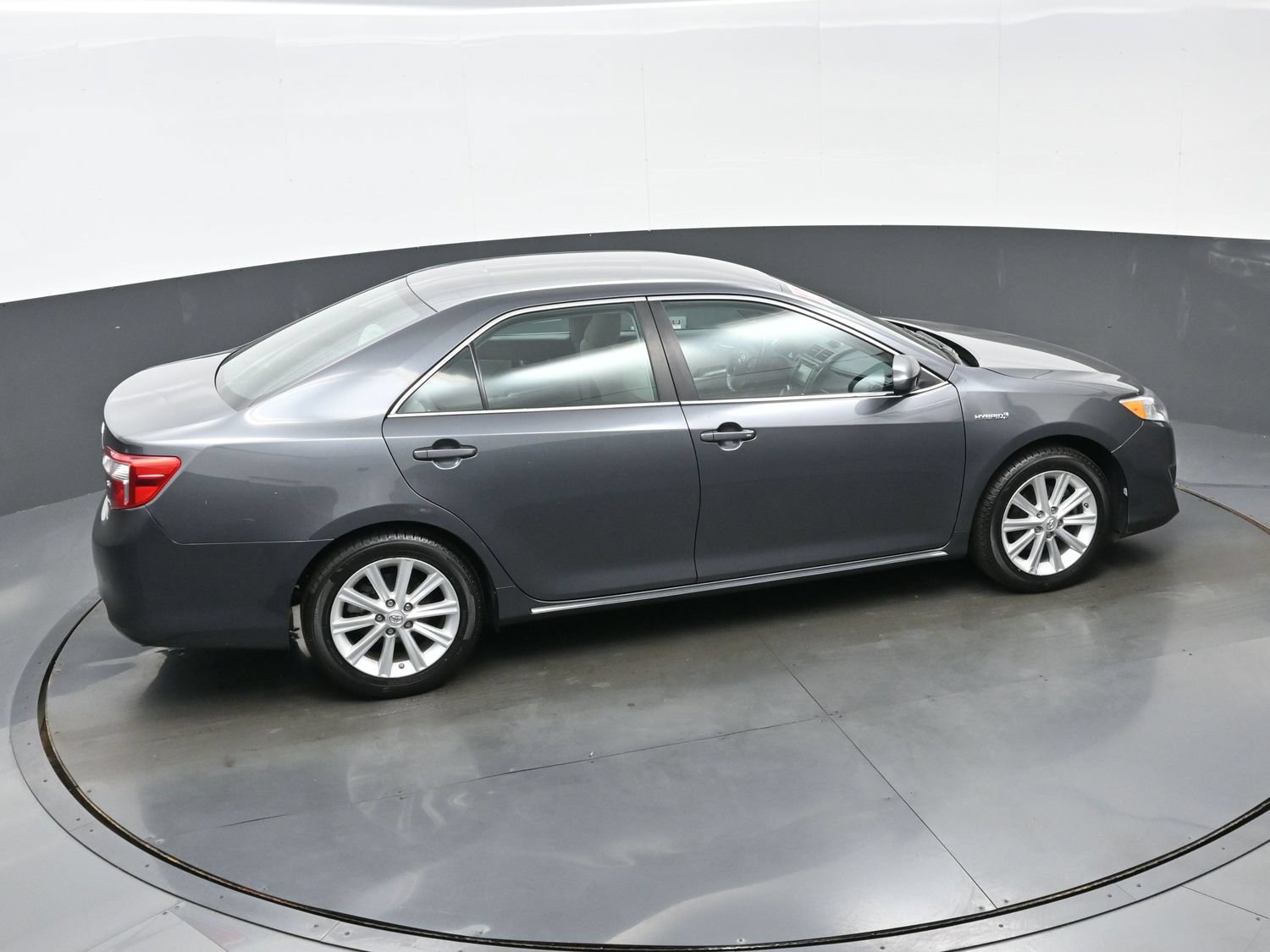Used 2012 Toyota Camry XLE FWD image 40