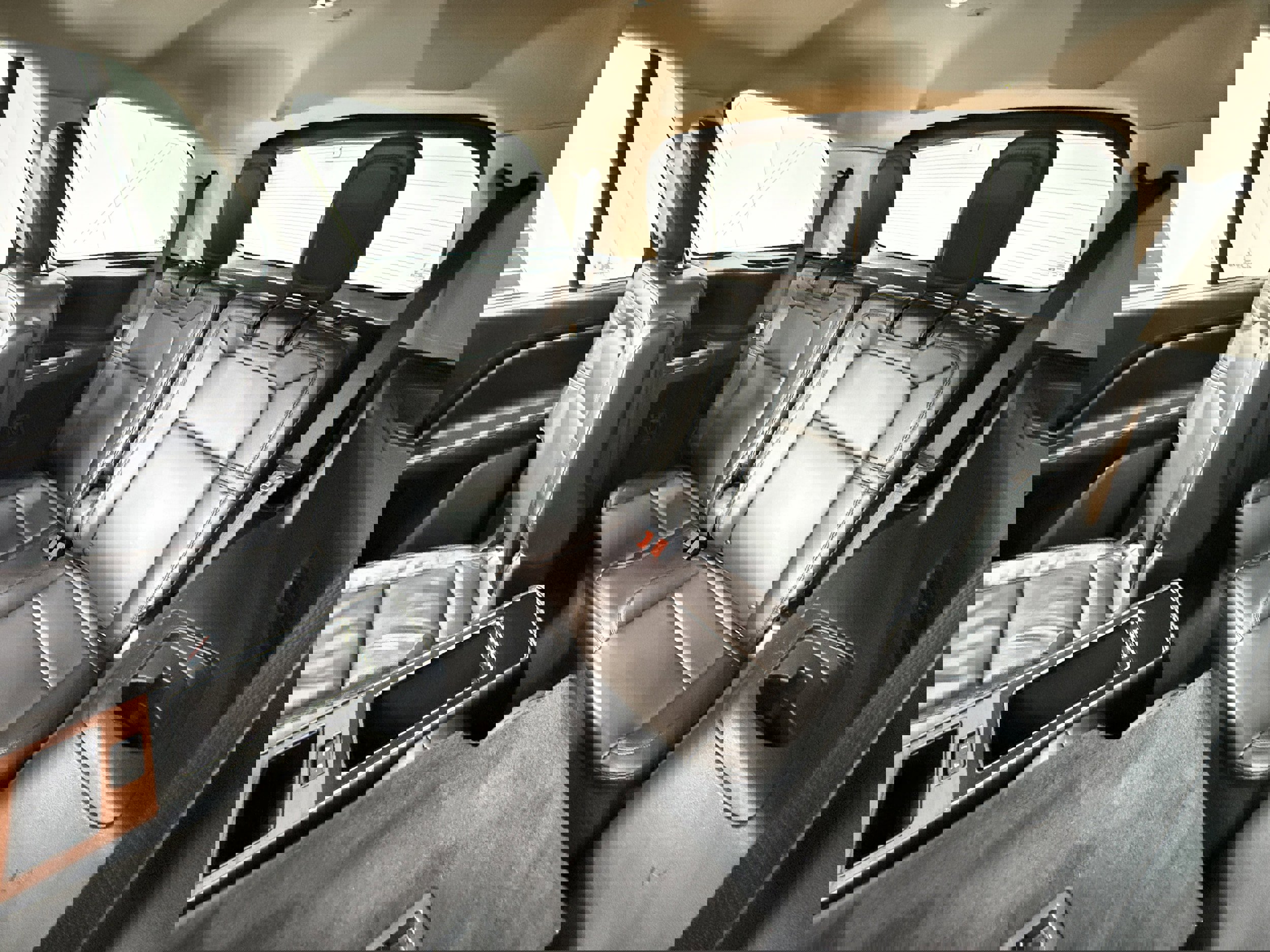 Used 2020 Lincoln Aviator Reserve w/ Equipment Group 202A image 30