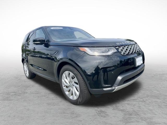 Used 2025 Land Rover Discovery S AWD/4WD image 3