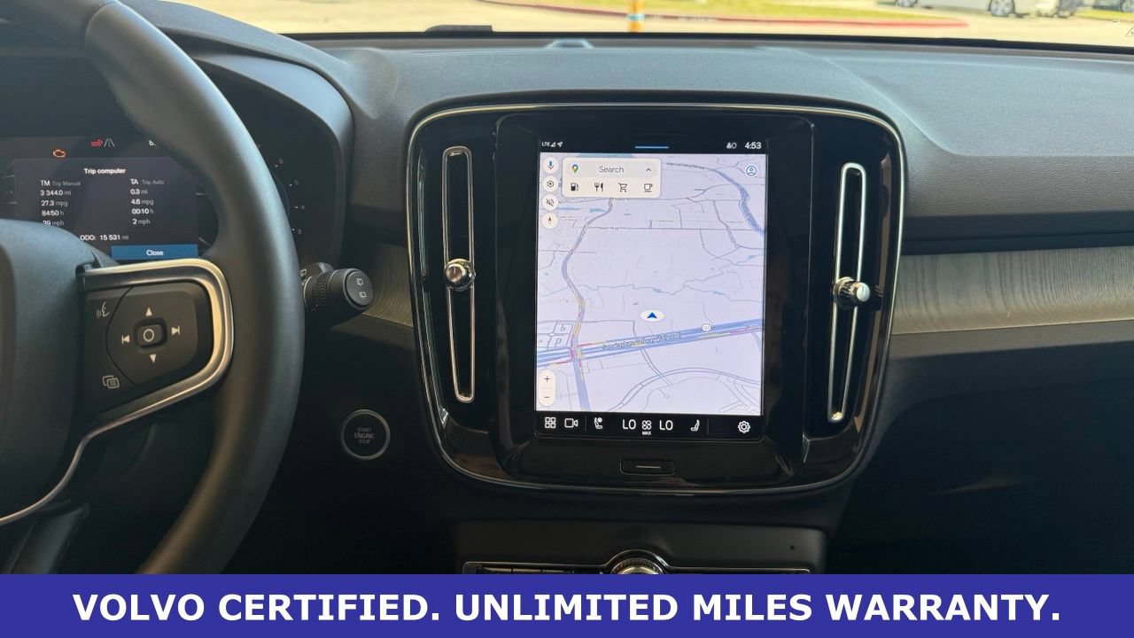 Certified 2025 Volvo XC40 B5 Plus AWD/4WD image 21