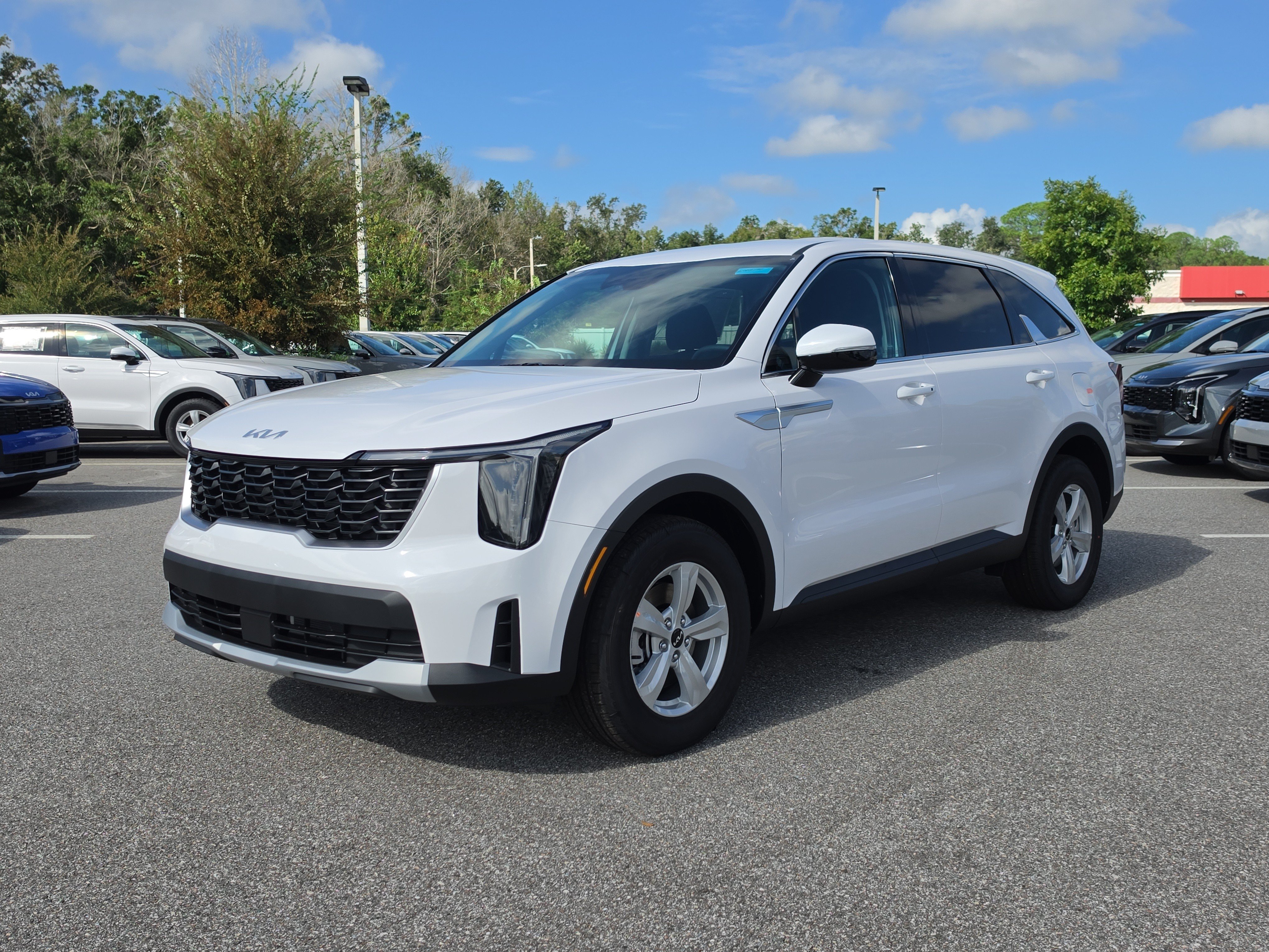 New 2026 Kia Sorento LX FWD image 4