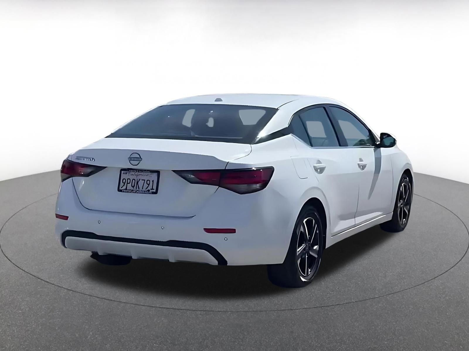 Used 2025 Nissan Sentra SV image 14