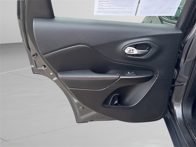 Used 2022 Jeep Cherokee Trailhawk w/ Trailer Tow Group image 16