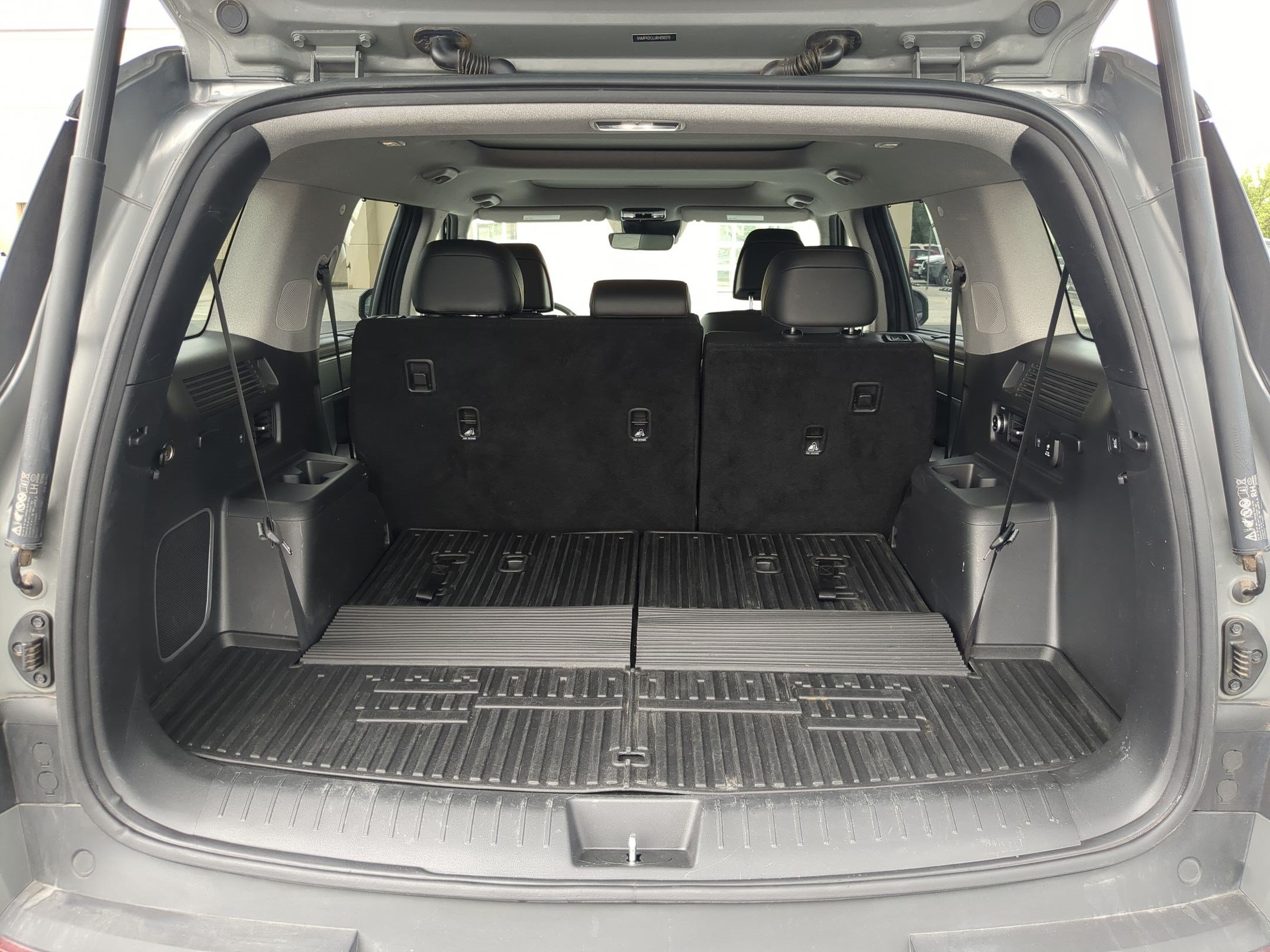 Certified 2024 Hyundai Santa Fe Limited AWD/4WD image 33