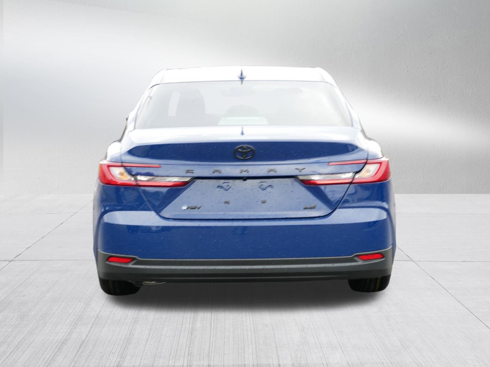 Used 2026 Toyota Camry LE image 6