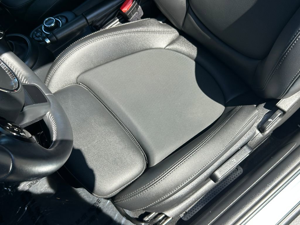 Used 2023 MINI Cooper S FWD image 15