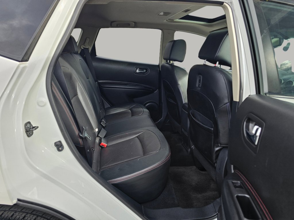 Used 2012 Nissan Rogue SL image 24