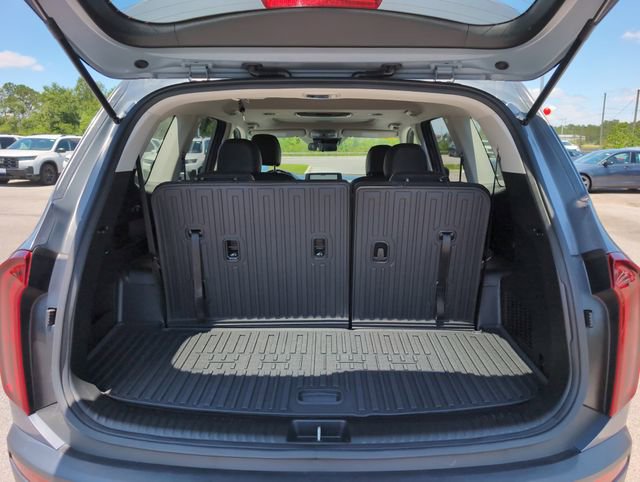 Used 2022 Kia Telluride S FWD image 6