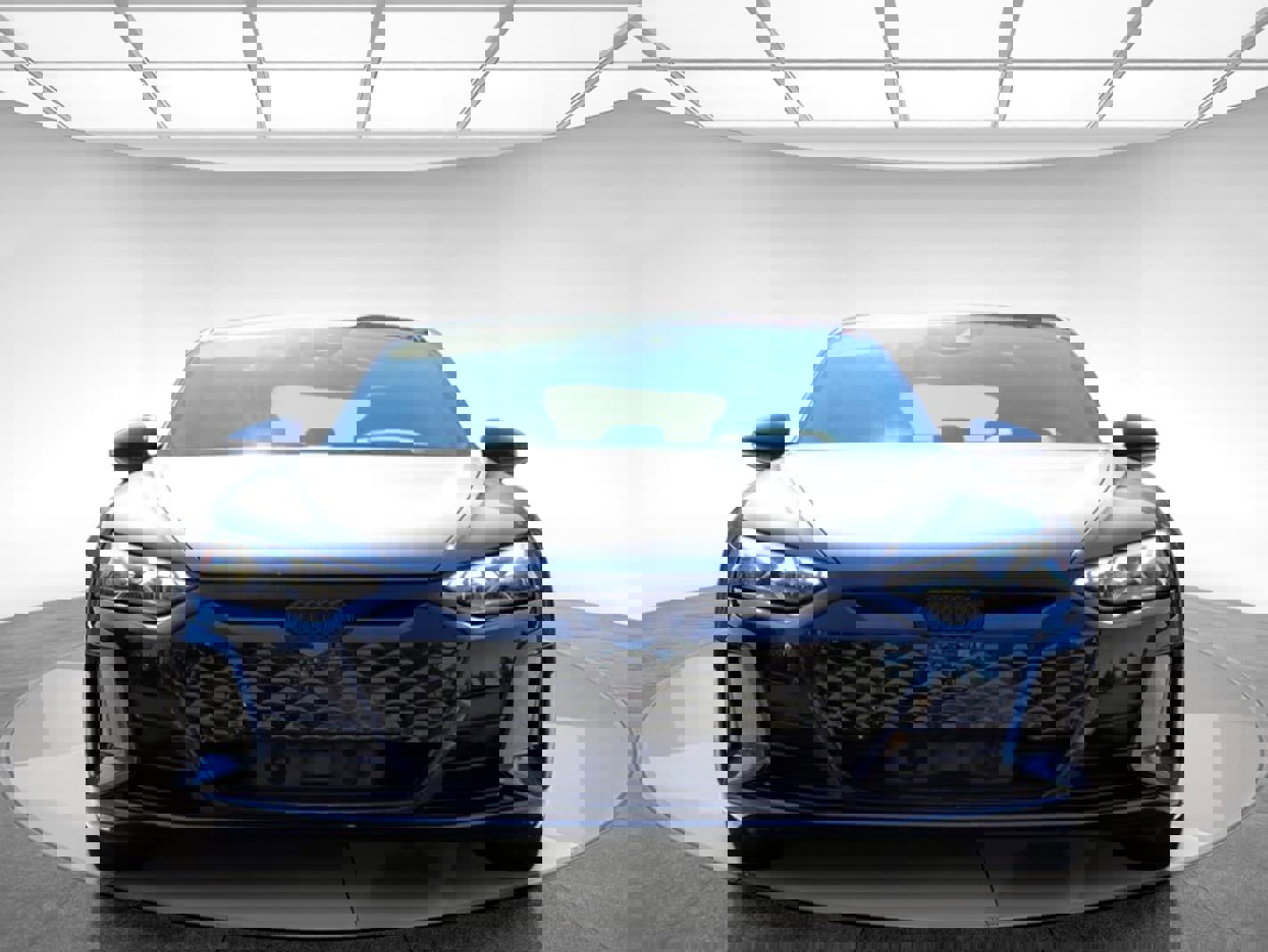 Used 2022 Audi e-tron GT Prestige w/ Prestige Package image 2