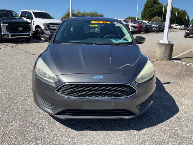 Used 2016 Ford Focus SE FWD image 2