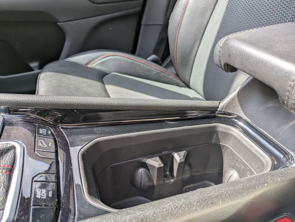 Used 2025 Jeep Compass Trailhawk AWD/4WD image 18