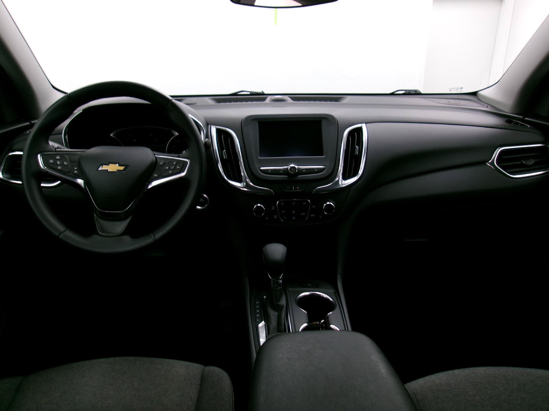 Used 2024 Chevrolet Equinox LT w/ LPO, Floor Liner Package FWD image 9