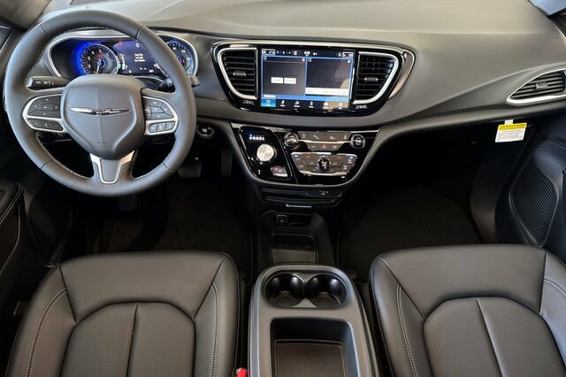 New 2026 Chrysler Voyager LX FWD image 10