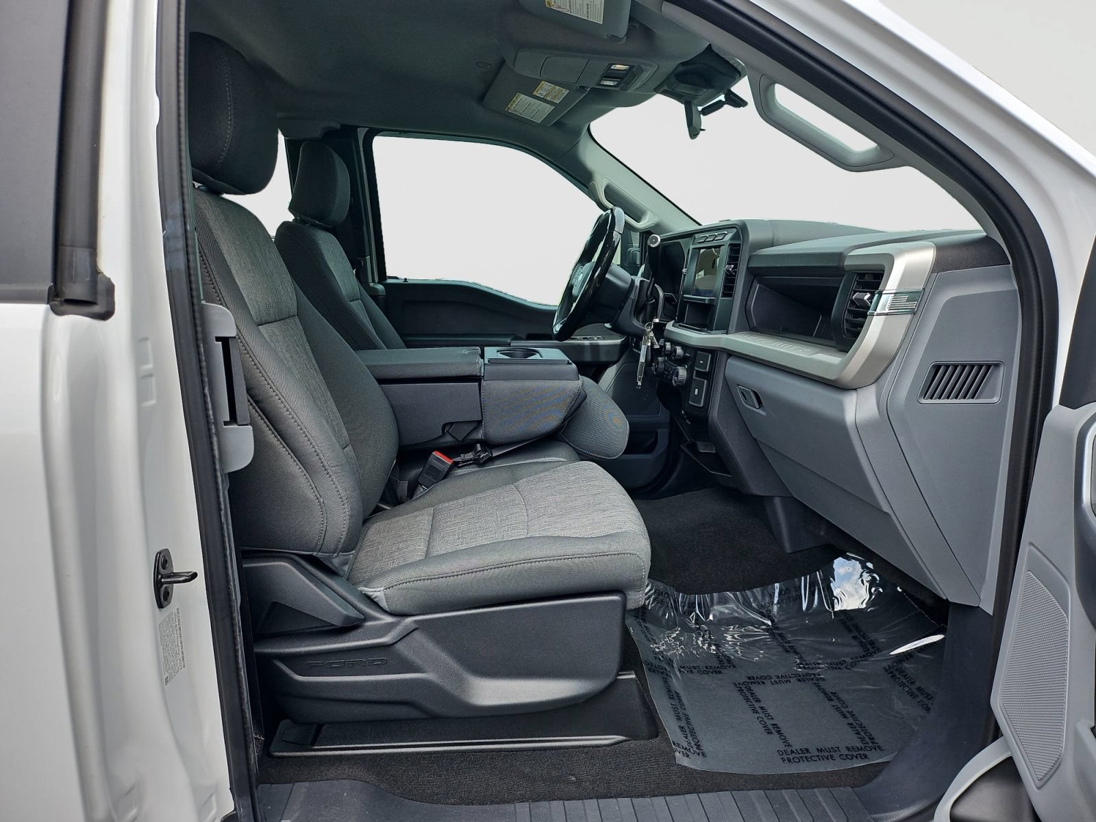 Used 2023 Ford F250 XL w/ STX Appearance Package AWD/4WD image 18