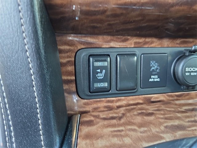 Used 2020 Nissan Armada SL w/ Premium Package image 21