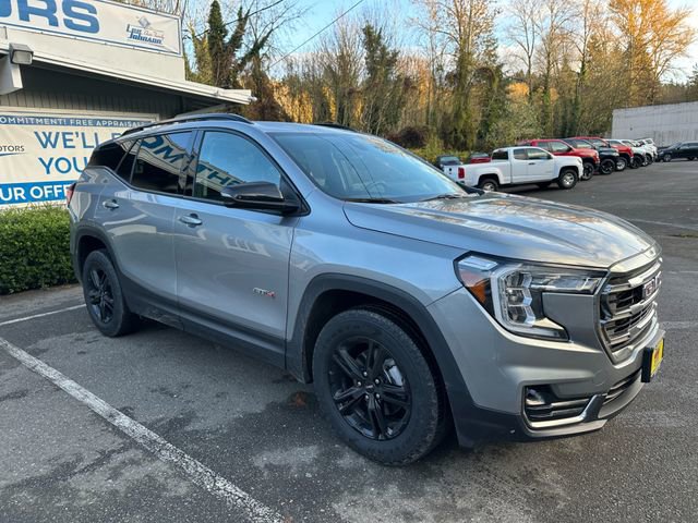 Used 2023 GMC Terrain AT4 image 8