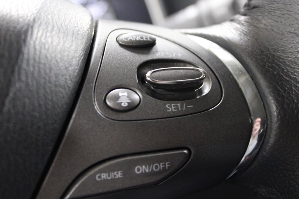 Used 2023 Nissan Murano SV image 35