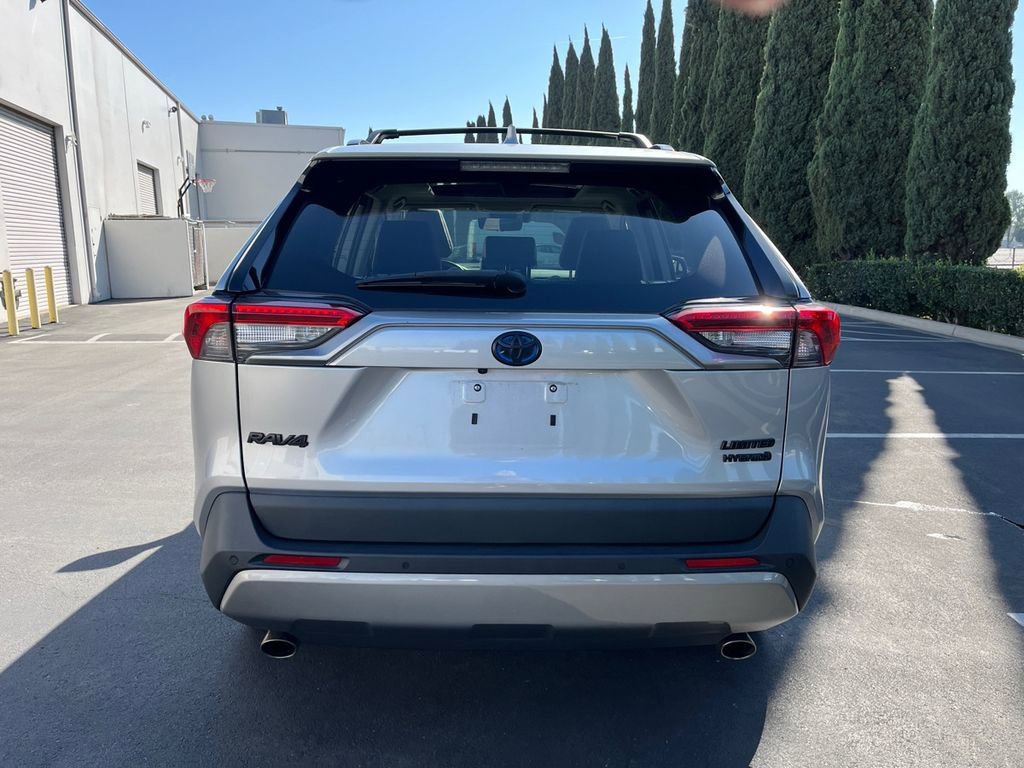 Used 2022 Toyota RAV4 Limited image 6