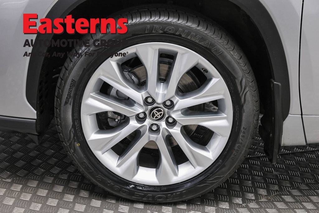 Used 2021 Toyota Highlander Limited AWD/4WD image 36