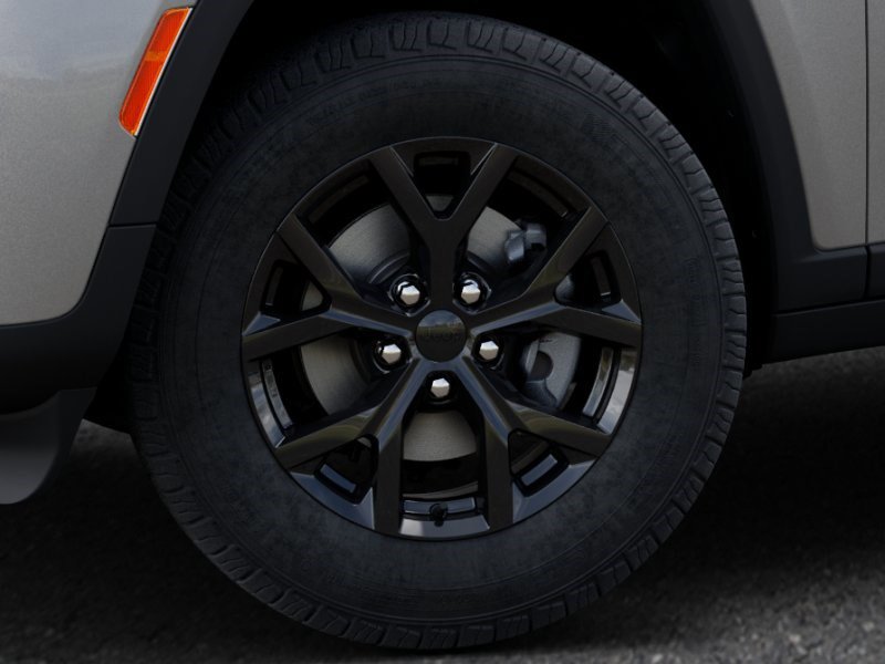 New 2026 Jeep Grand Cherokee Altitude image 8