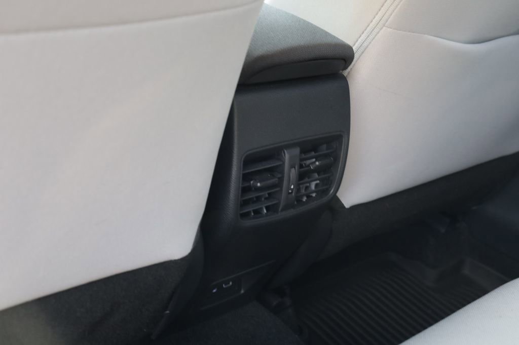 Used 2023 Toyota Corolla Cross LE image 13