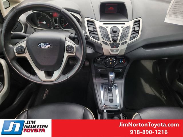 Used 2013 Ford Fiesta Titanium image 25