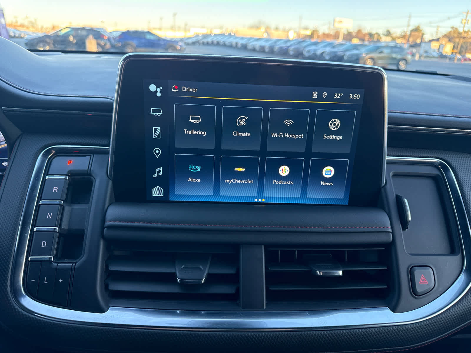 Used 2024 Chevrolet Suburban RST w/ Luxury Package image 18