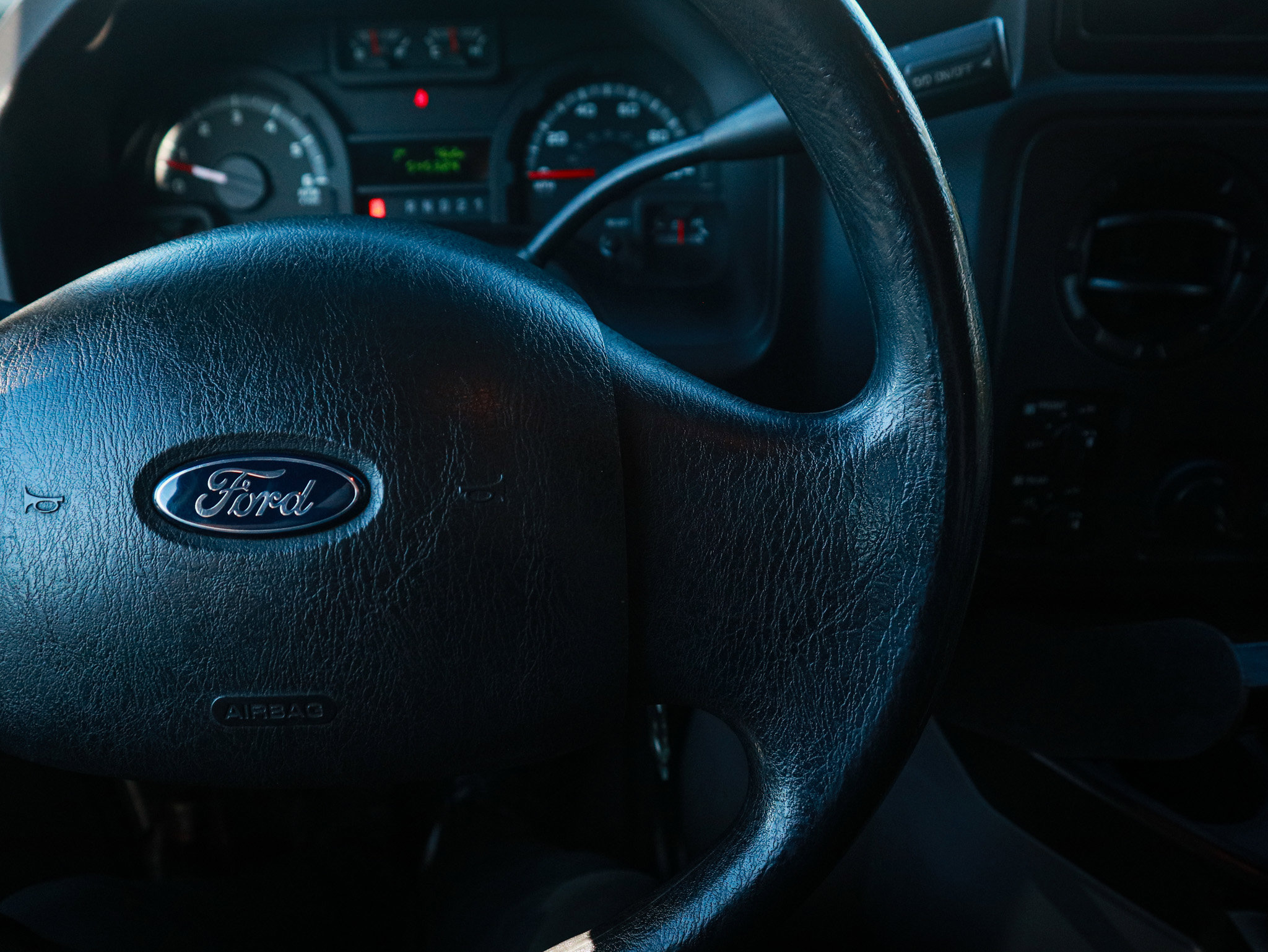 Used 2014 Ford E-250 and Econoline 250 Extended w/ Power Group image 19