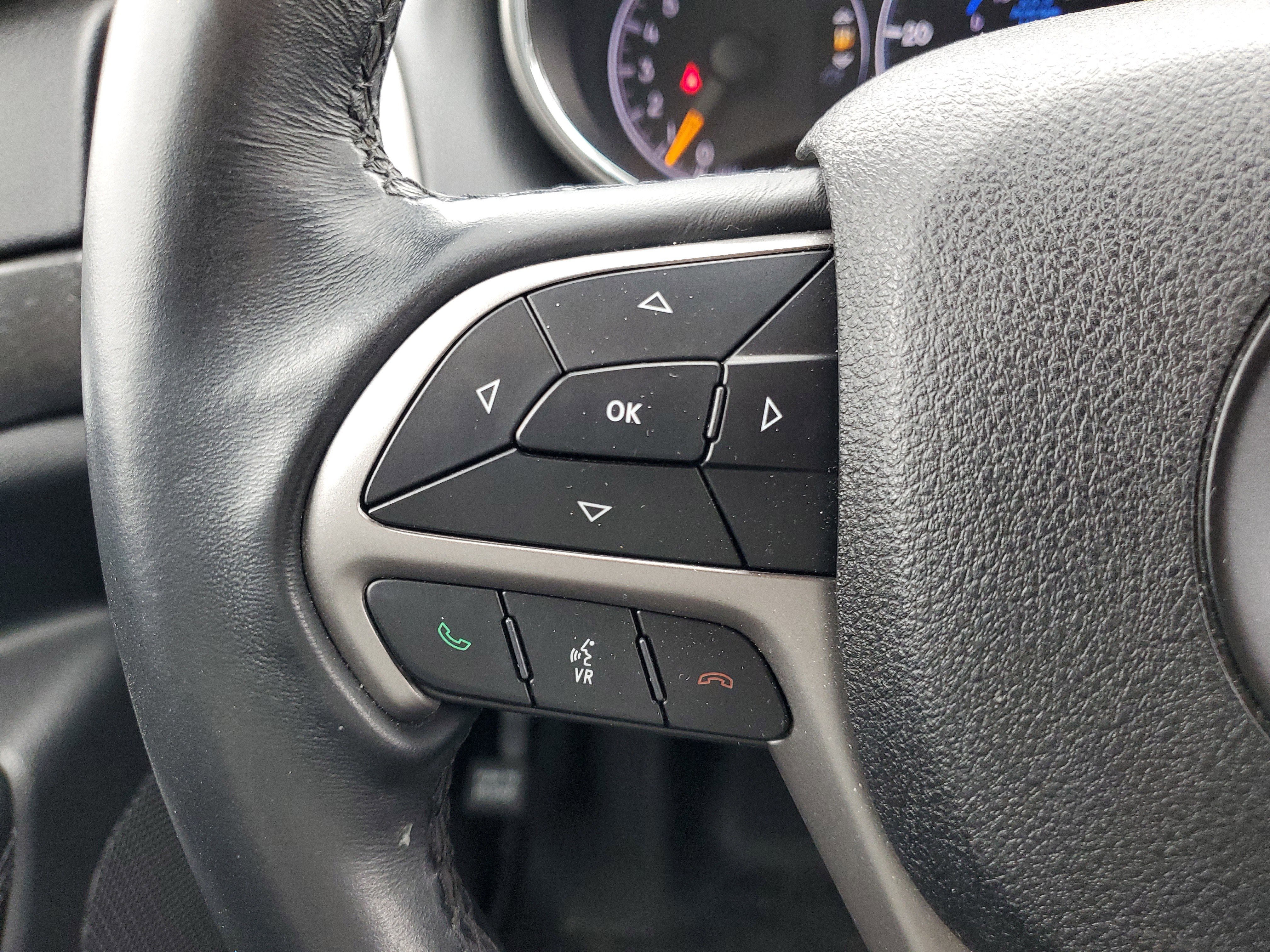 Used 2018 Jeep Grand Cherokee Laredo image 6