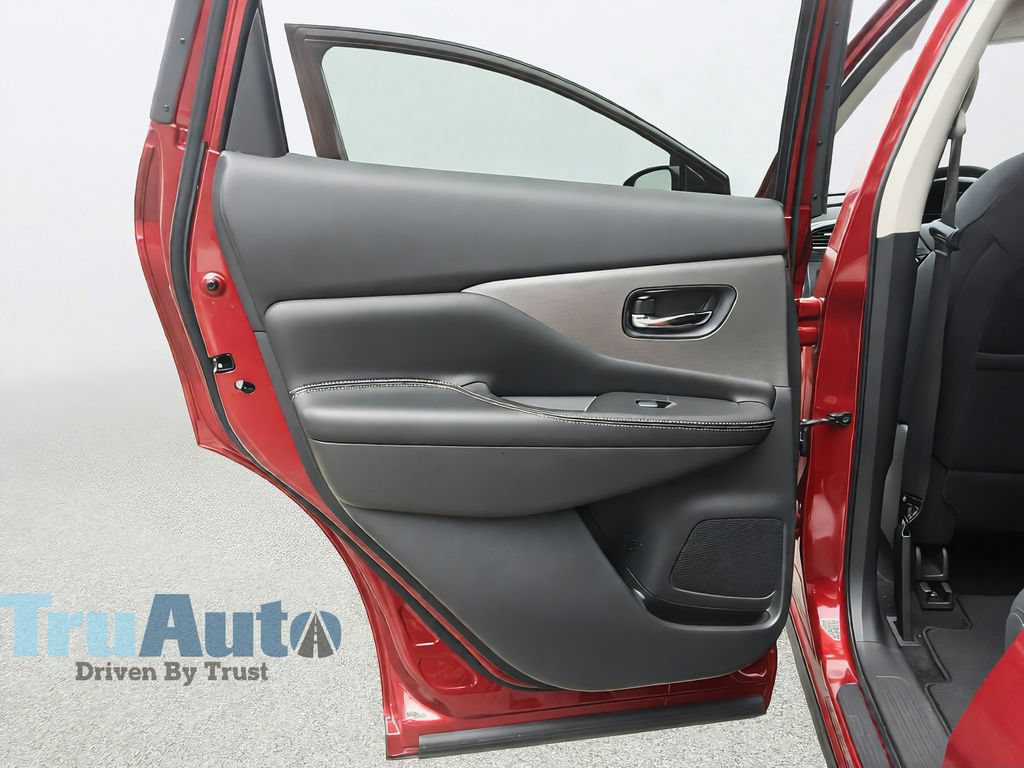 Used 2021 Nissan Murano SV FWD image 37